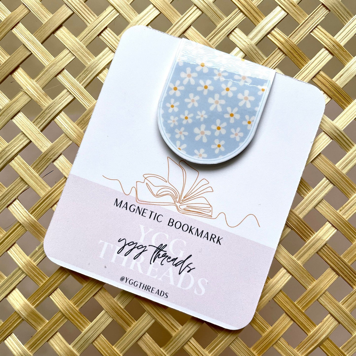 Summer Daisy Magnetic Bookmark