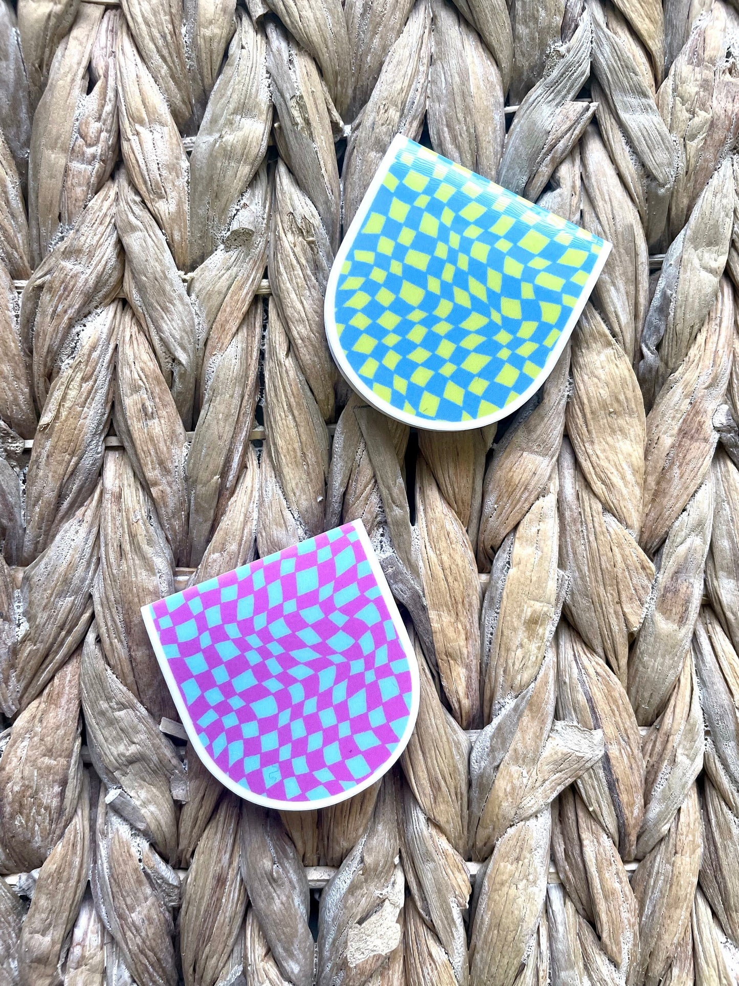 Purple Blue Wavy Checkered Magnetic Bookmark