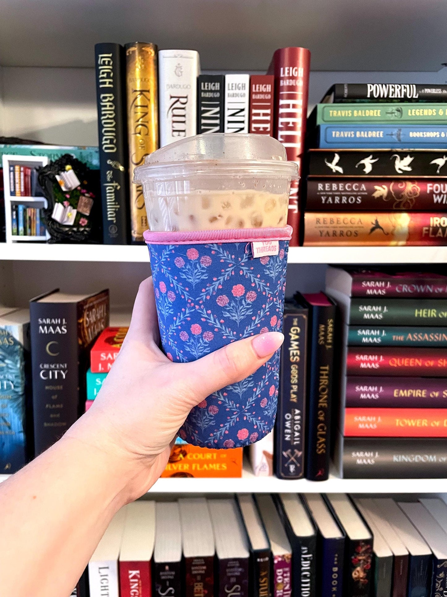 Blue Floral Trellis Drink Sleeve
