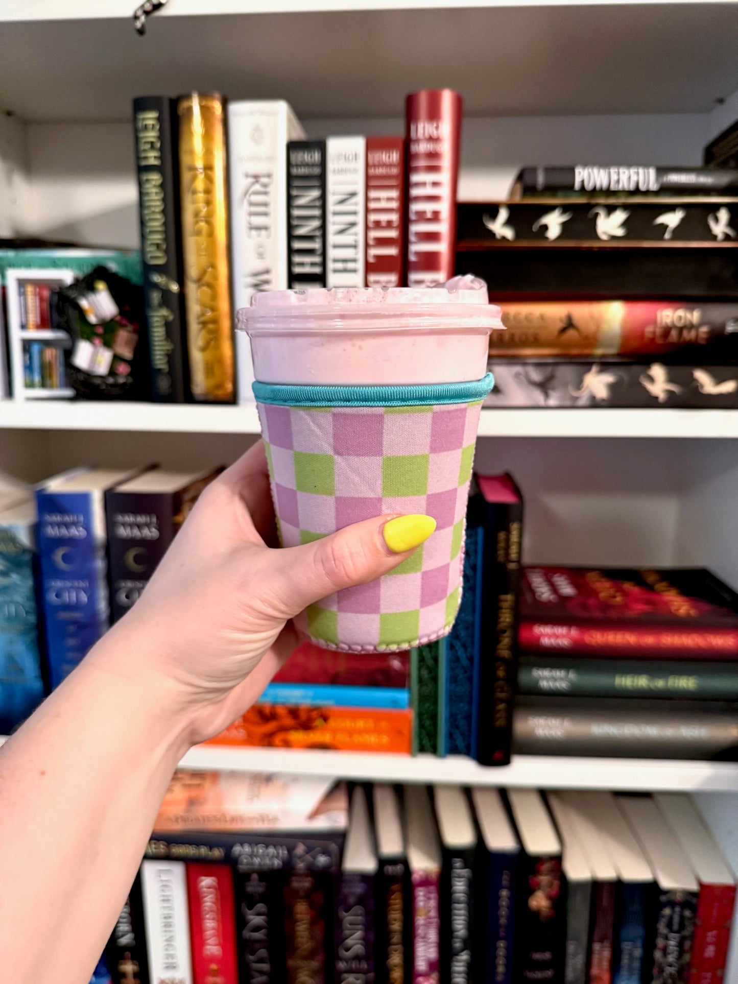 Retro Checker Drink Sleeve