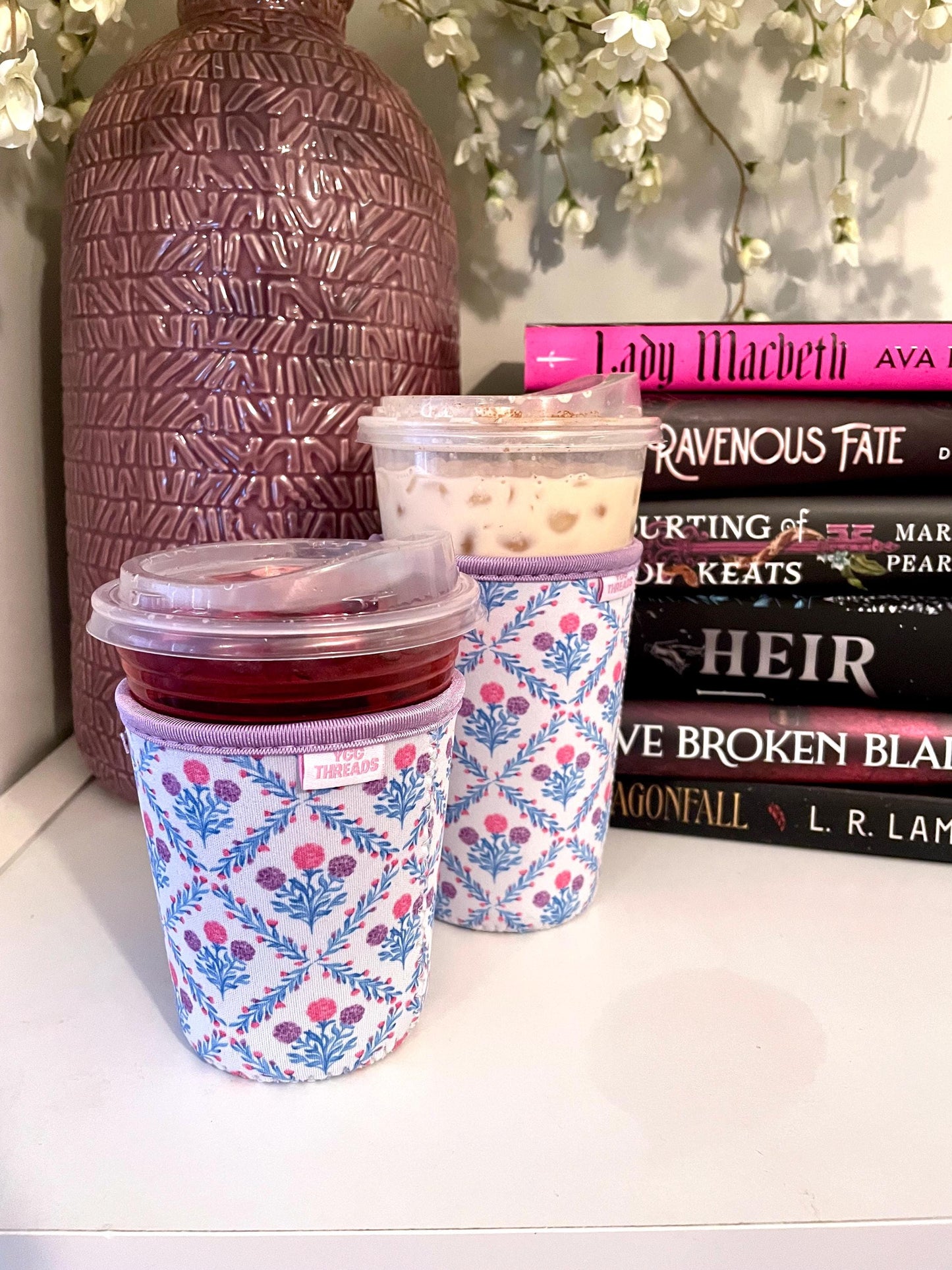 White Floral Trellis Drink Sleeve