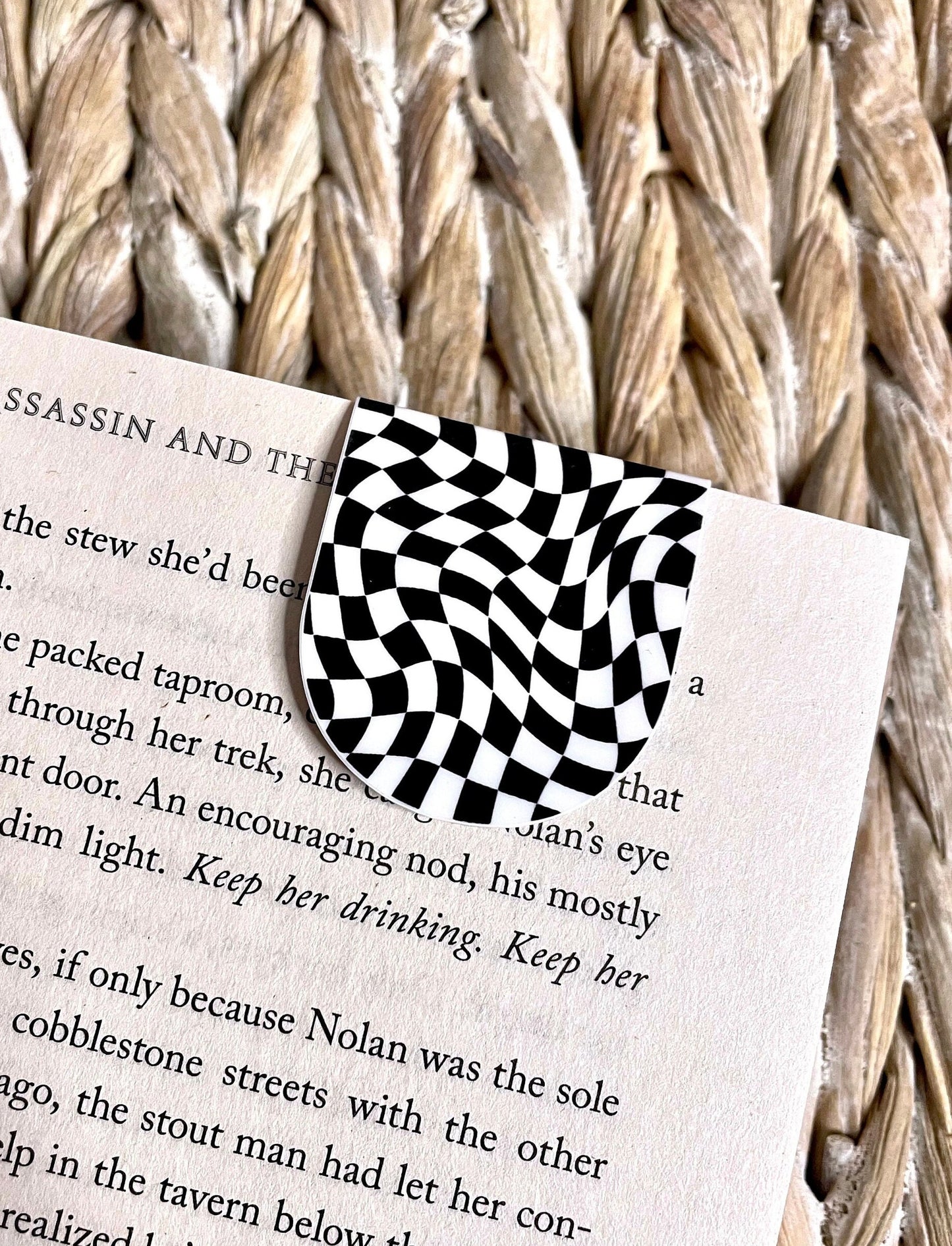 Black Wavy Groovy Checkered Magnetic Bookmark