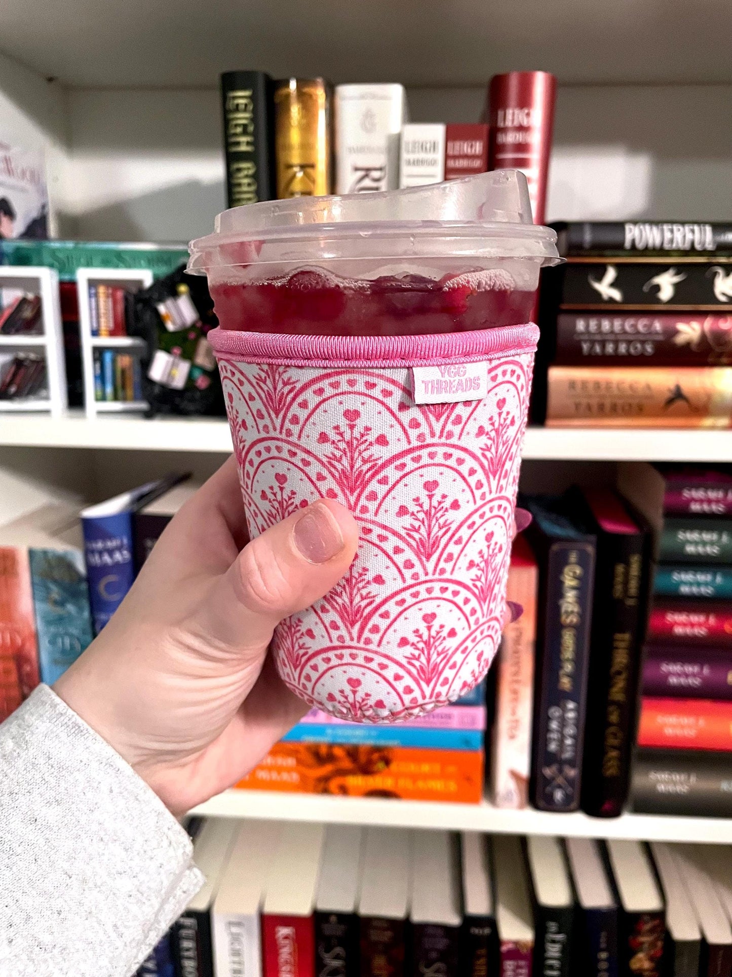 Pink Scalloped Heart Drink Sleeve